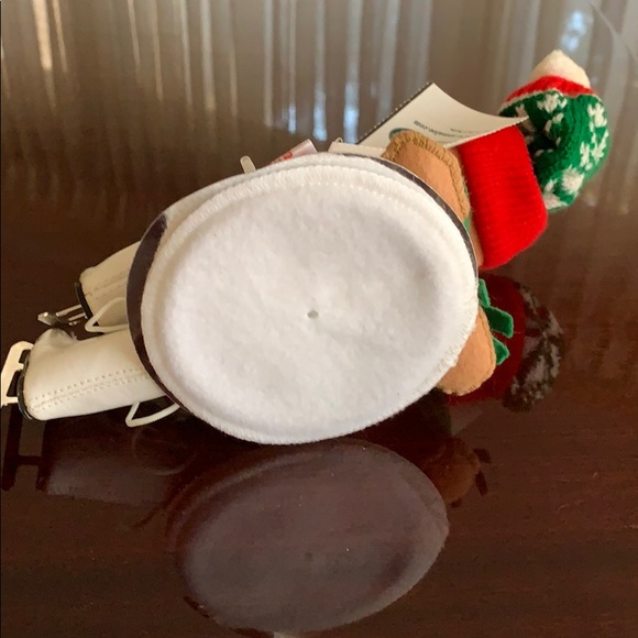 Annalee 8” Bear-ly Skating Figurine - Picture 7 of 7